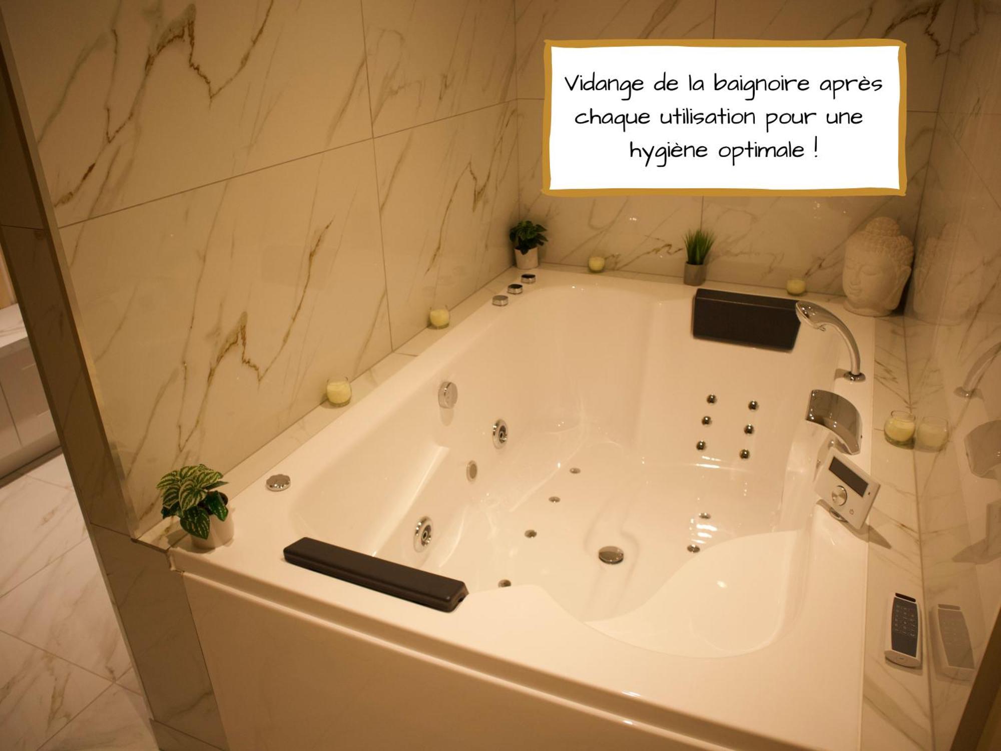 Le Moment Bien-Etre - Appartement Avec Spa Privatif Saint-Omer  Extérieur photo